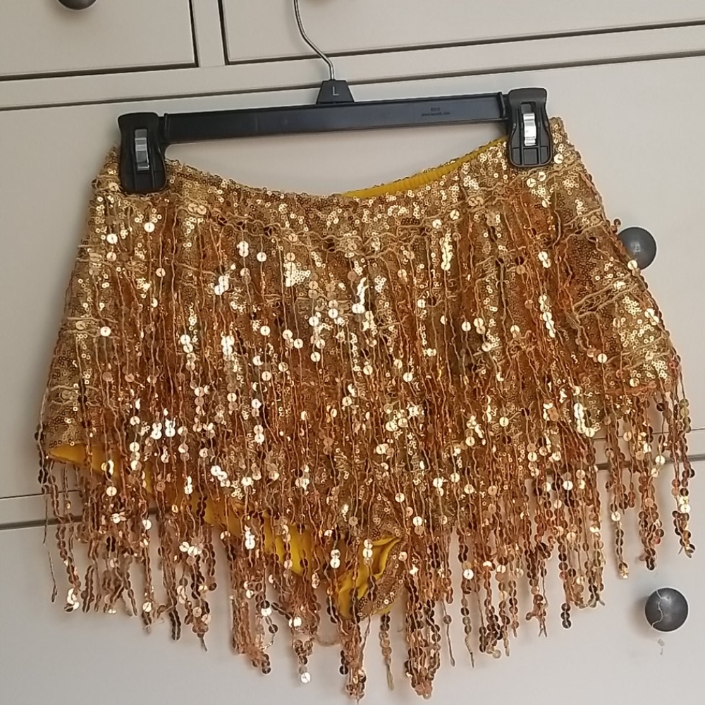 Rave Short Shorts 💛